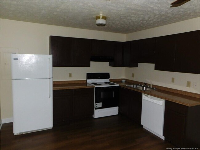 Foto del edificio - 5878 Aftonshire Dr