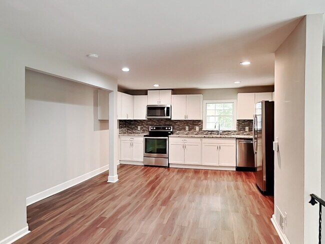 Building Photo - 111 Leathers Cir NW