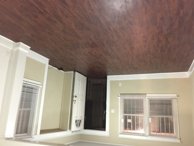 Foto del edificio - 1036 Gaviota Ave