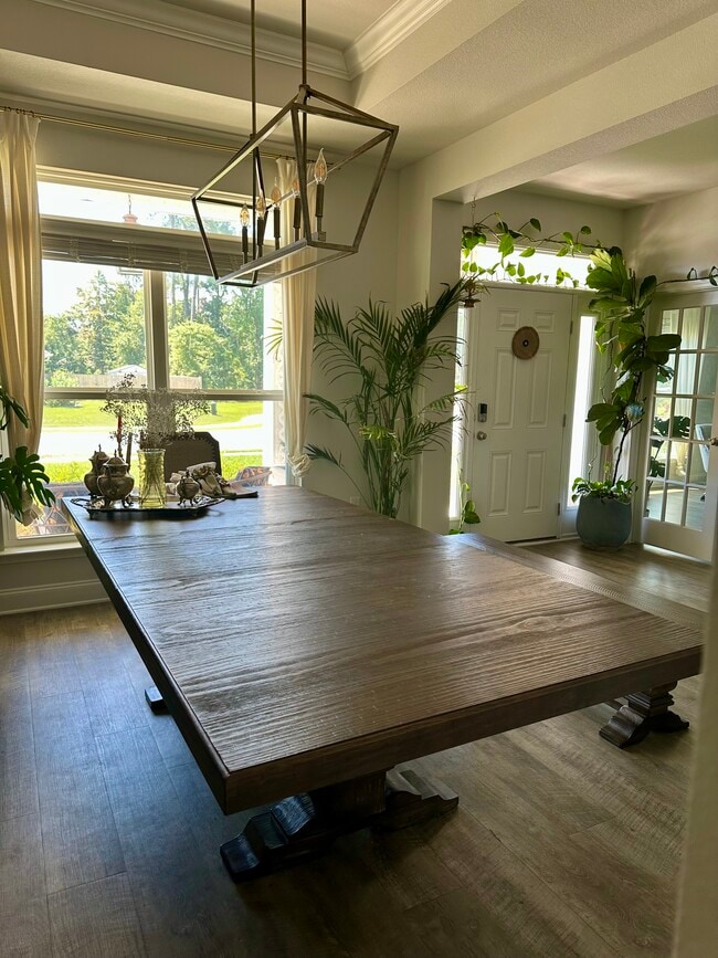 Foto del edificio - 9523 Vargas Ct