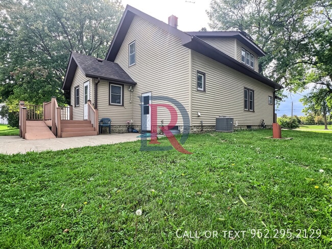Building Photo - 7250 County Rd 19
