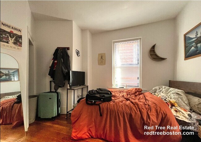 Building Photo - 44A Joy St. Unit 2