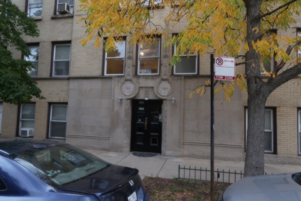 Primary Photo - 5301 N Ashland Ave