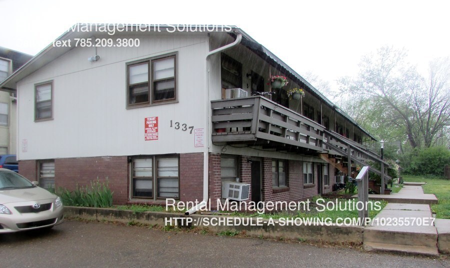Primary Photo - 1337 SW Woodhull St