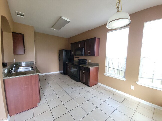 Foto del edificio - 4 br, 4 bath House - 4105 McFarland Dr