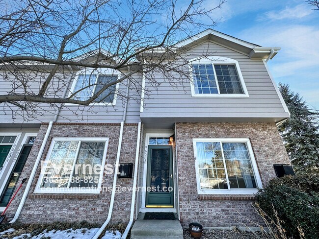 Foto del edificio - 9600 W Chatfield Ave