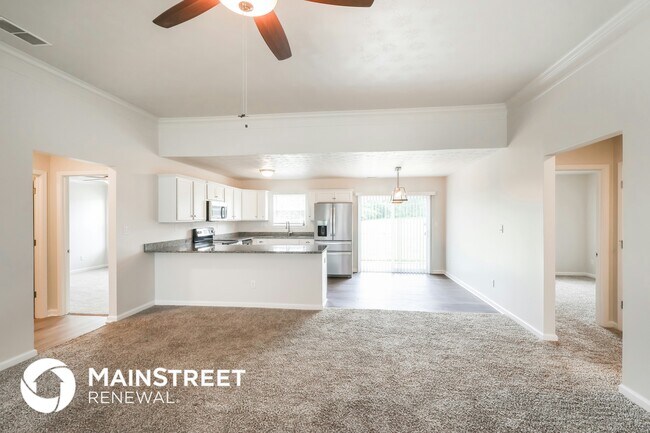 Foto del edificio - 6112 Larkgrove Dr