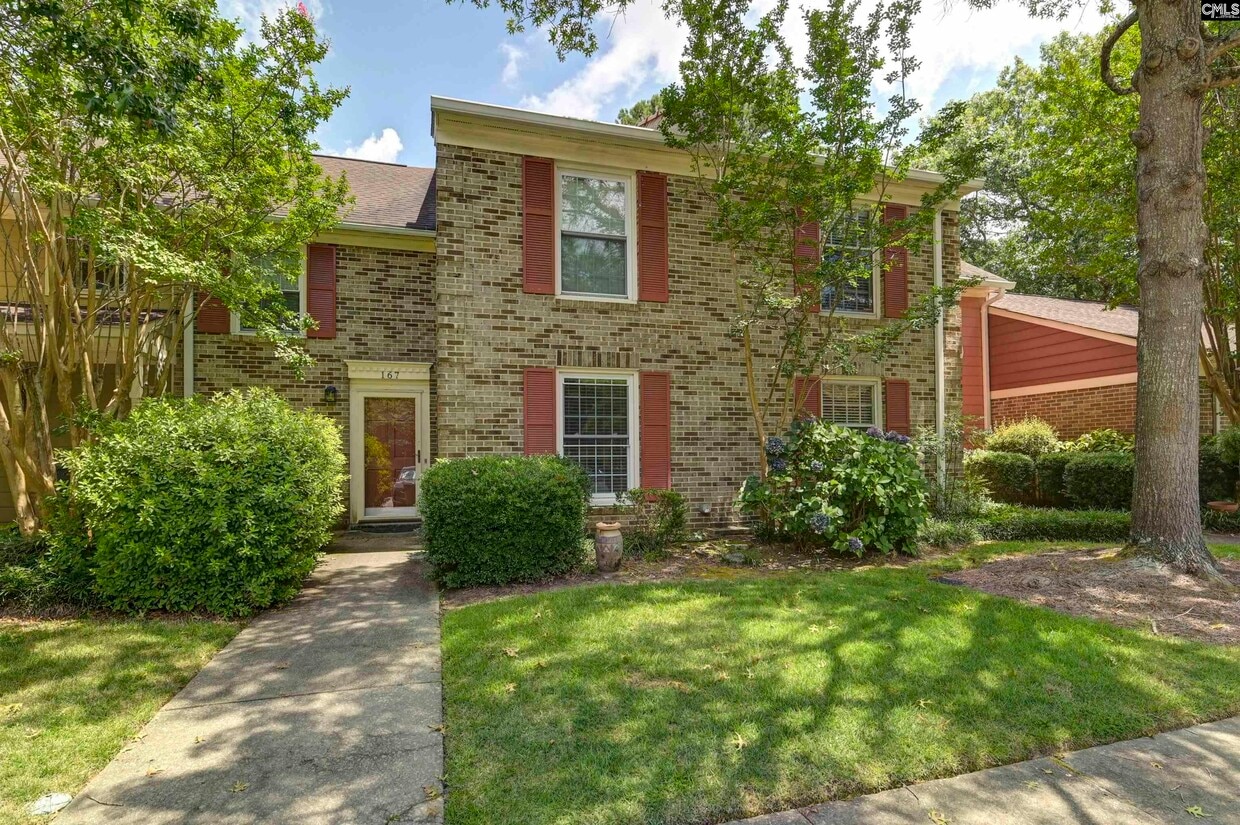 Primary Photo - 167 West Ct