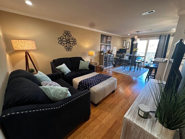 Foto del edificio - 3932 Ridge Lea Rd