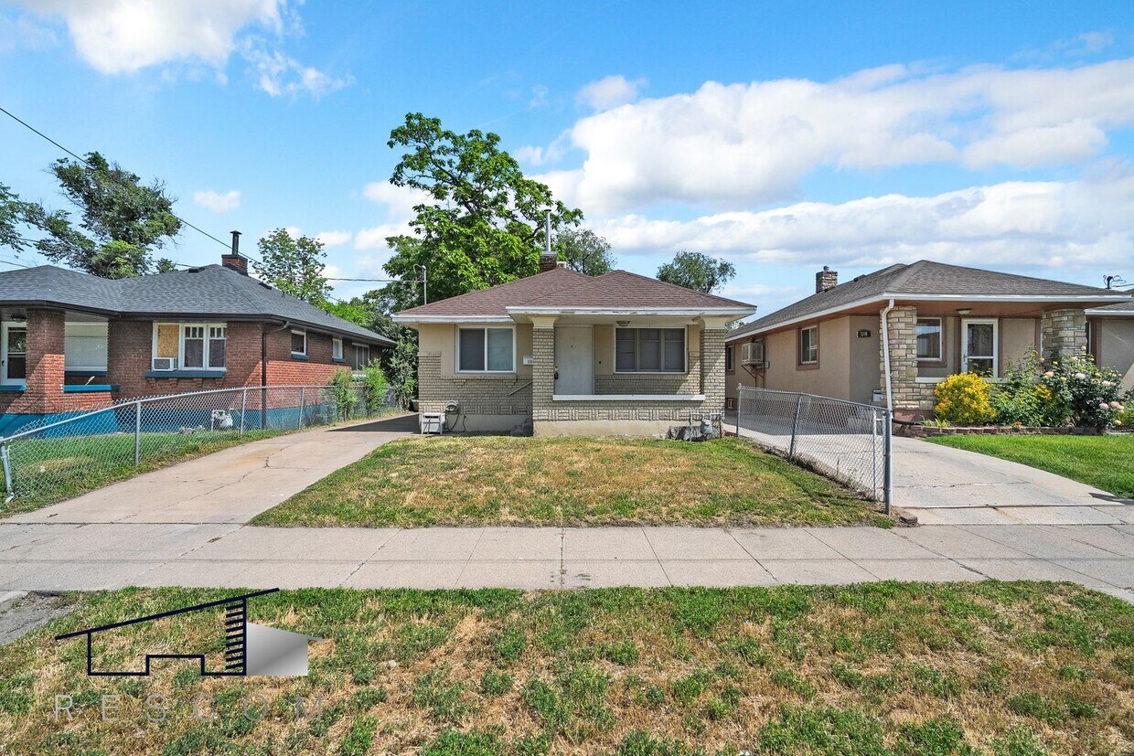 Primary Photo - Ogden 2 Bedroom, 1 Bathroom!
