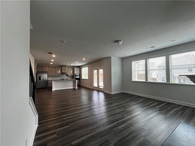 Foto del edificio - 3339 Fall Branch Ln