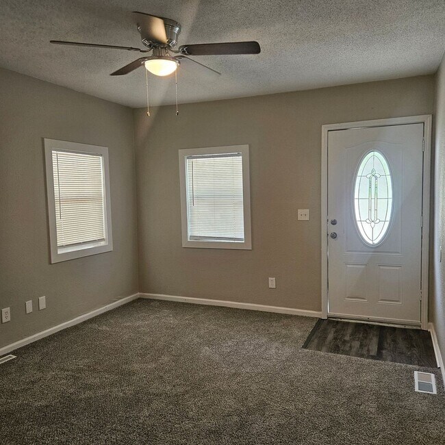 Foto del edificio - Charming 2 Bedroom Home in Independence!