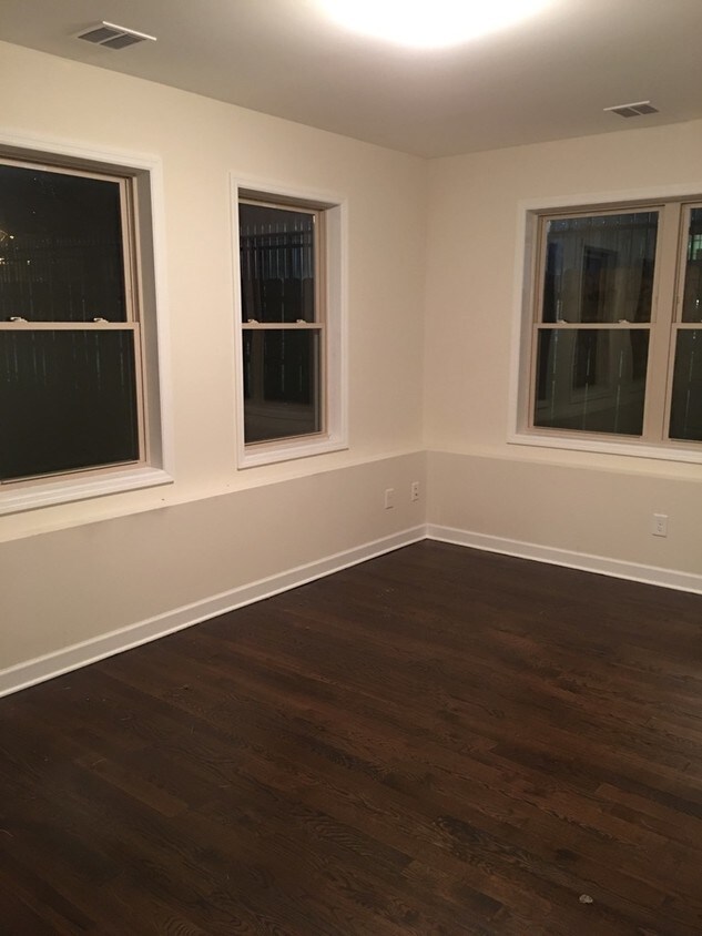 Foto del edificio - 134 Cator Ave