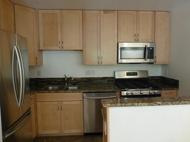 Foto del edificio - 1 Bedroom Apartment Available Now!