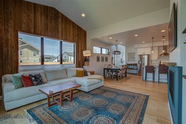 Building Photo - 1415 Windrow Dr