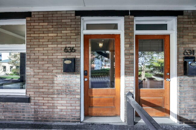 Foto del edificio - 634 Neil Ave