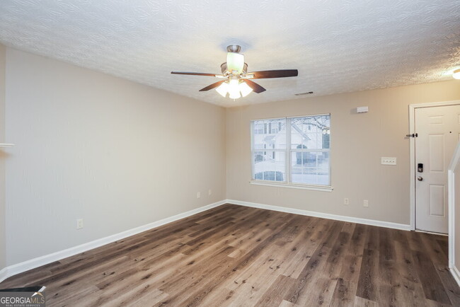 Building Photo - 393 Clearsprings Dr