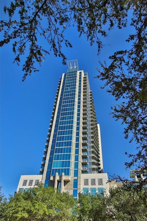 Building Photo - 5925 Almeda Rd