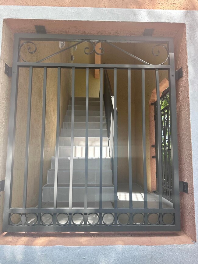 Foto del edificio - 3569 Forest Hill Blvd