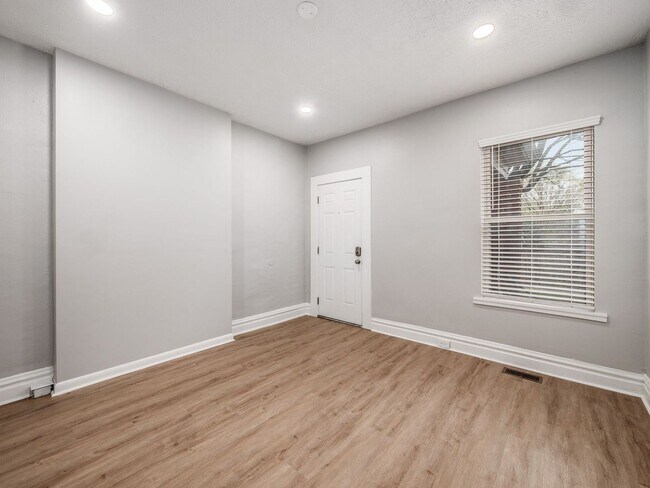 Building Photo - Available Now! Located in Merion Village, ...