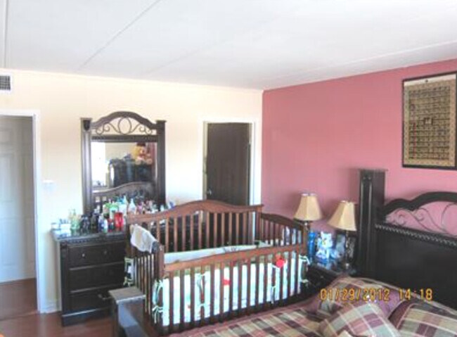 Foto del edificio - 300 S Roselle Rd