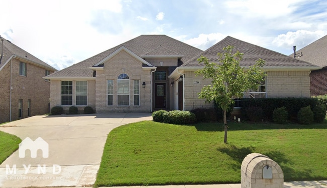 Building Photo - 2214 Frio Dr