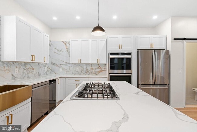 Building Photo - 29 N 54th St