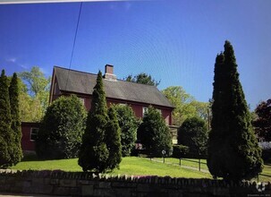Building Photo - 71 Elm St