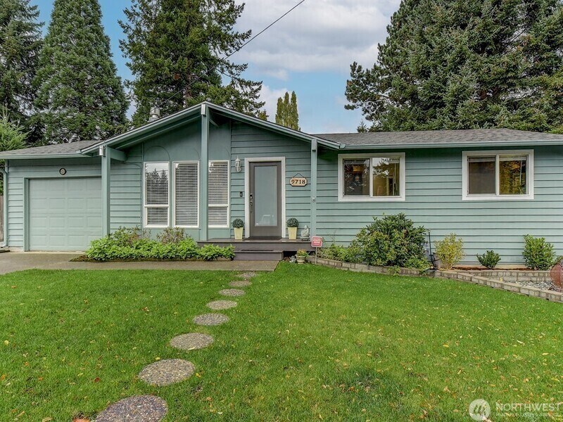 Foto principal - 9718 NE 124th St