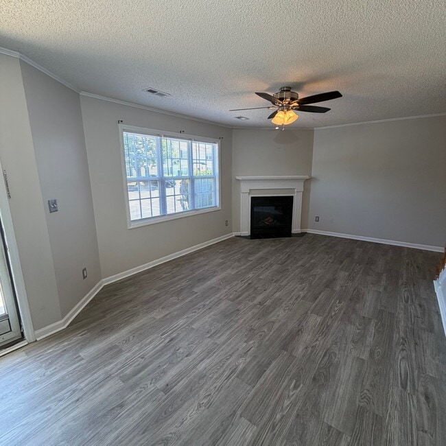 Photo - 2345 Vineyard Dr Townhome