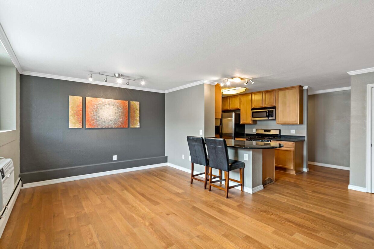 Foto principal - 3120 Hennepin Ave S