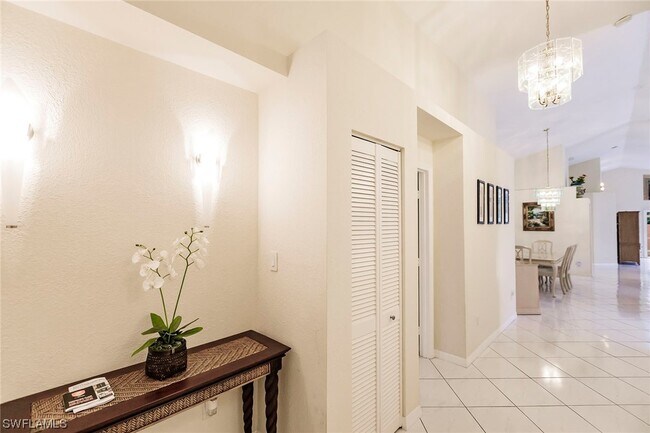Foto del edificio - 590 96th Ave N