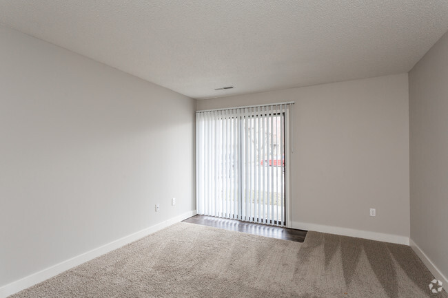 1BR Oxford - Living Room - Windsor Square by Broadmoor