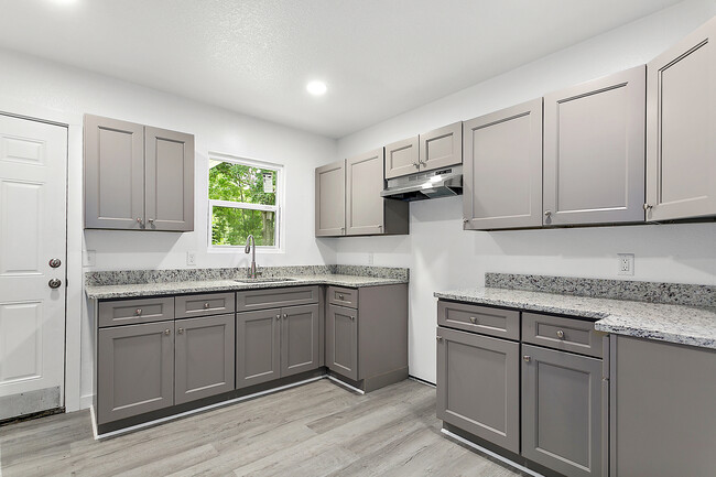 Building Photo - 2942 Nile Dr