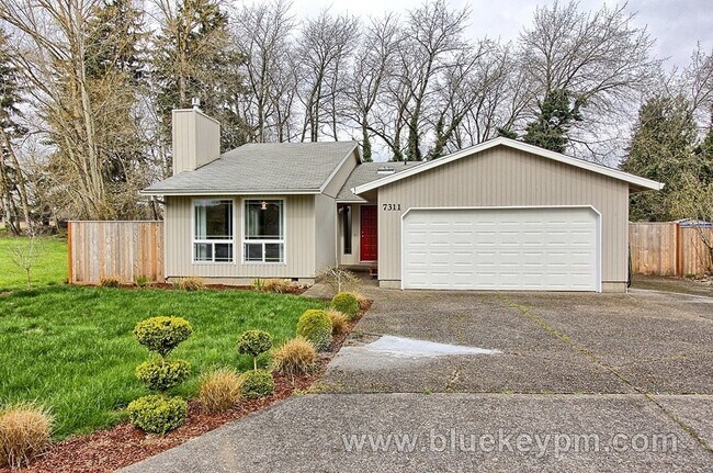 Foto del edificio - 3 Bed, 2 Bath home in Milwaukie