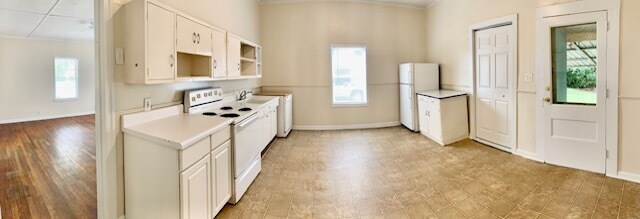 Building Photo - 580 Nantahala Ave