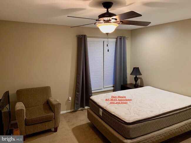 Foto del edificio - 214 Lake Arrowhead Cir