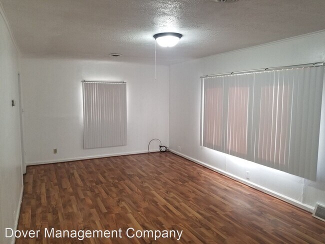 Foto del edificio - 3 br, 1 bath House - 902 s. 9th st.