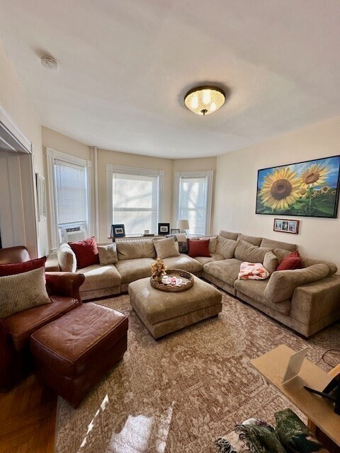 Foto del edificio - 7 Rumford Ave