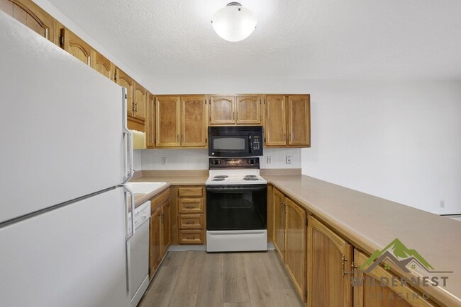 Building Photo - Dillon Valley West Condo-New paint/Floorin...