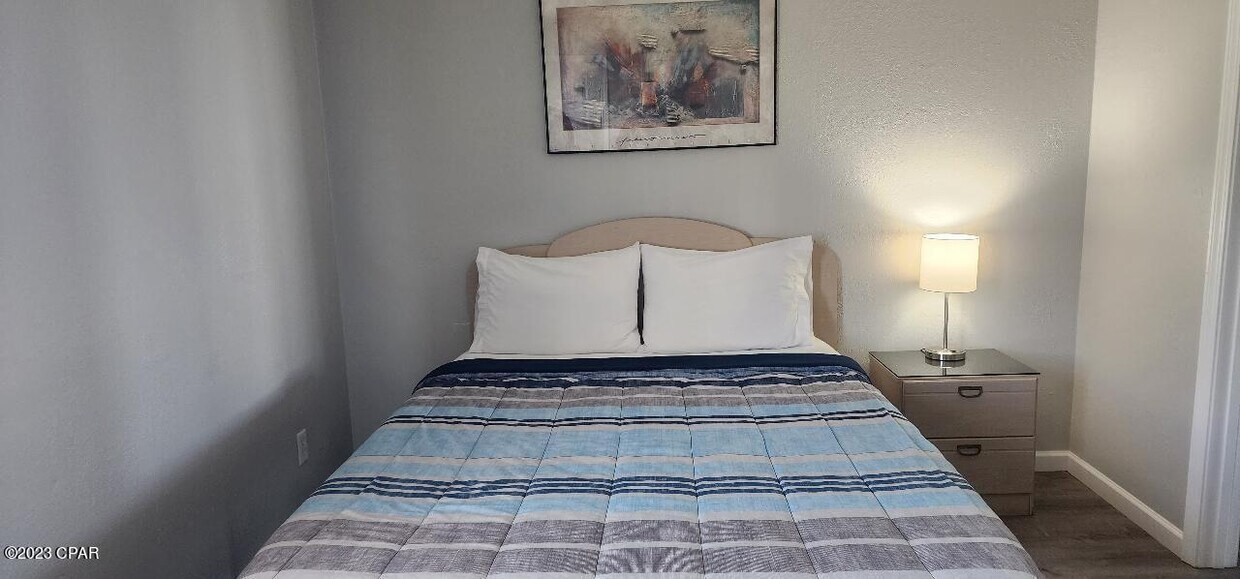 Foto principal - 6708 S Thomas Dr