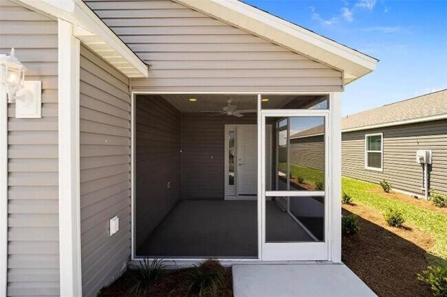 Building Photo - 5452 Boaz Ave