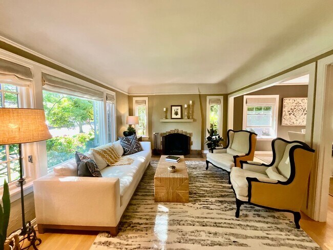 Foto del edificio - Bright & Charming Madison Park Home – 3 Be...