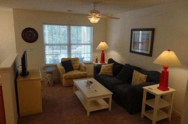 Foto del edificio - 420 Red Rose Blvd