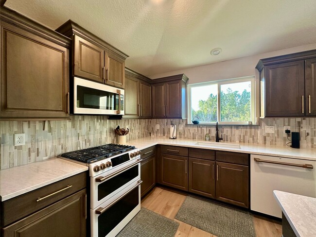 Foto del edificio - Serene Cul De Sac Home with Gorgeous Views!