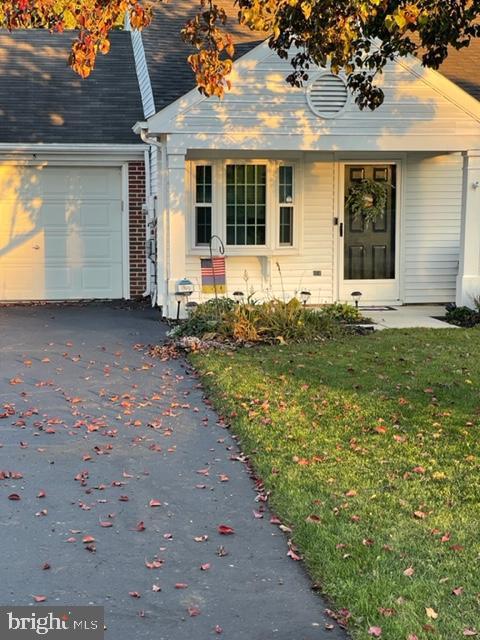Foto principal - 5 Fieldcrest Dr