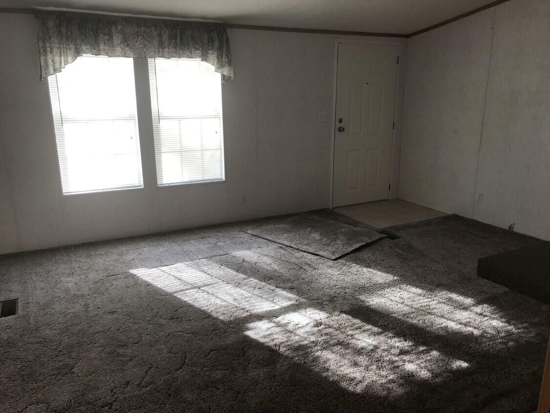 Foto principal - 1143 Elliott Rd
