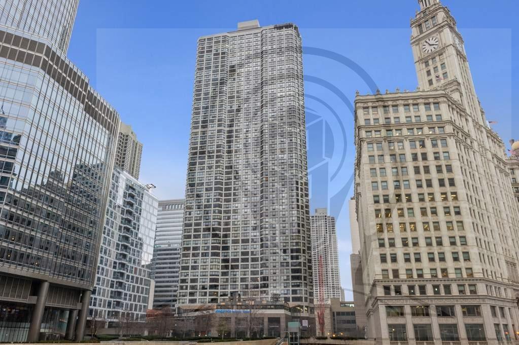 Primary Photo - Stunning 46th Floor, 2 bedroom condo, righ...