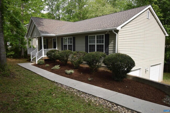 Building Photo - 1 Chickasaw Pl