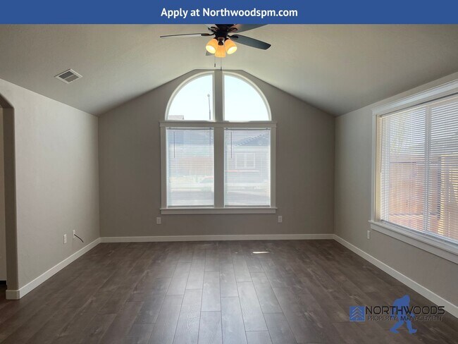 Building Photo - Gorgeous Newer Build  3 Bedroom 2 Bath Home